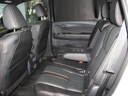 Used 2023 Honda Passport TrailSport image 19