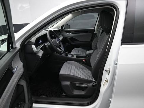 New 2026 Volkswagen Tiguan S AWD/4WD image 9