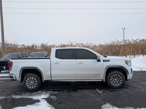 Used 2022 GMC Sierra 1500 AT4 w/ AT4 Premium Package image 9