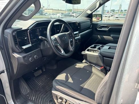 Used 2026 Chevrolet Silverado 1500 RST AWD/4WD image 8