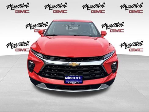 Used 2025 Chevrolet Blazer LT image 2
