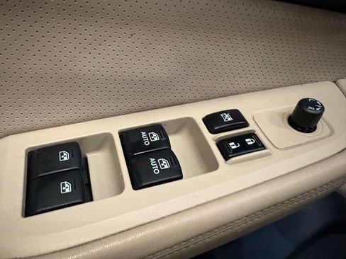 Used 2015 Subaru Outback 2.5i Limited w/ Popular Package #4 image 8