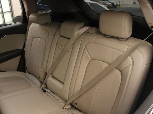 Used 2019 Lincoln Nautilus Reserve w/ Ultimate Package AWD/4WD image 16