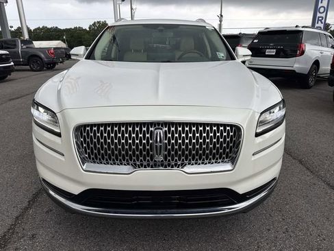 Used 2023 Lincoln Nautilus AWD w/ Premium Package image 2