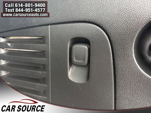 Used 2017 Chevrolet Suburban LT image 42