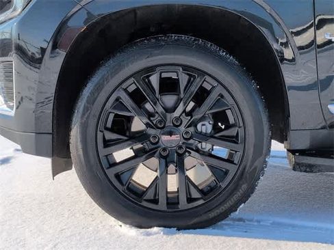 Used 2021 GMC Yukon SLT w/ SLT Luxury Package image 14