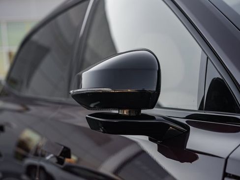 New 2025 Volvo EX90 Ultra w/ Protection Package Premier image 12