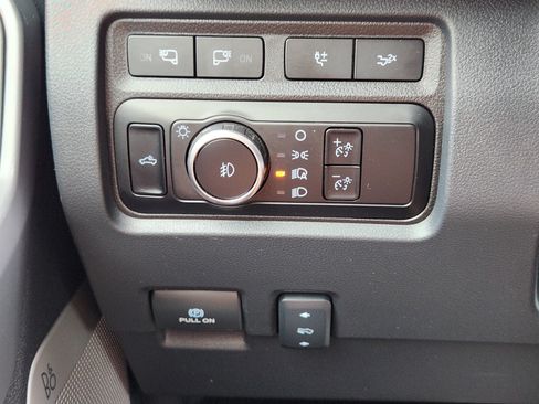 Used 2024 Ford F250 Lariat w/ Sport Appearance Package AWD/4WD image 22