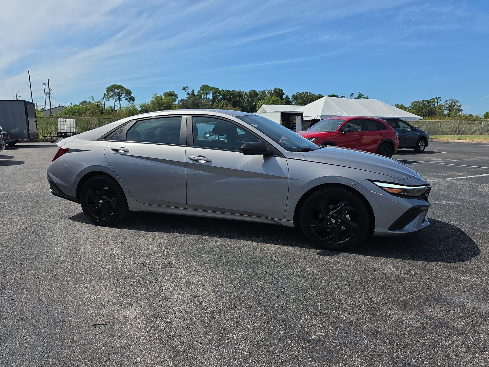 Used 2026 Hyundai Elantra Sport FWD image 2
