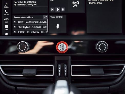 Used 2025 Porsche Macan GTS image 72