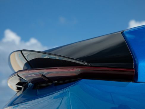 Certified 2025 Ferrari 12Cilindri RWD image 17