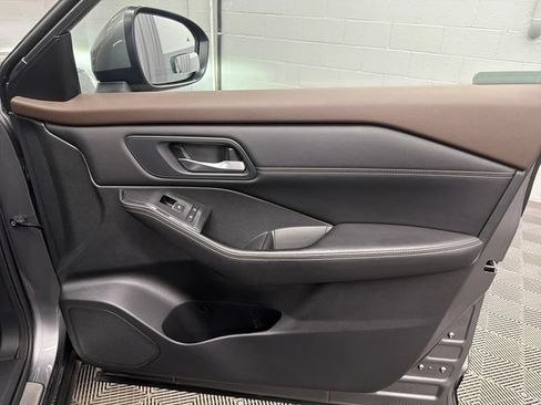 Used 2023 Nissan Rogue SL w/ SL Premium Package AWD/4WD image 18