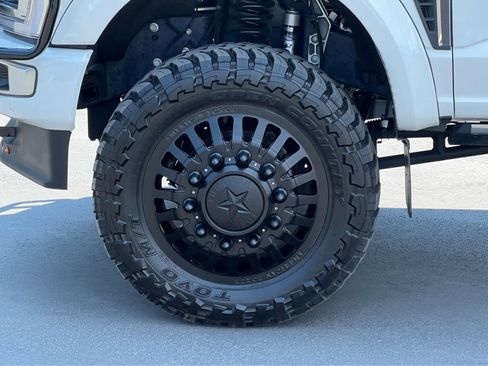 Used 2024 Ford F350 Platinum AWD/4WD image 13