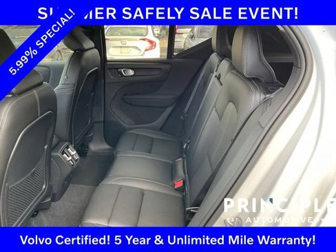 Certified 2023 Volvo XC40 B5 Plus w/ Protection Package Premier AWD/4WD image 27