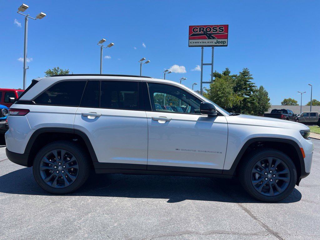 New 2026 Jeep Grand Cherokee Limited AWD/4WD image 38