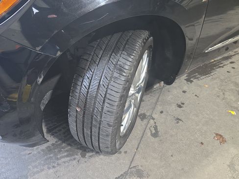 Used 2021 Buick Enclave Premium w/ Sun and Sites Package image 34