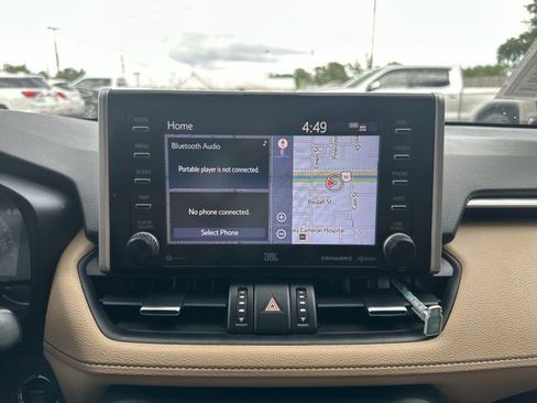 Used 2019 Toyota RAV4 Limited AWD/4WD image 11