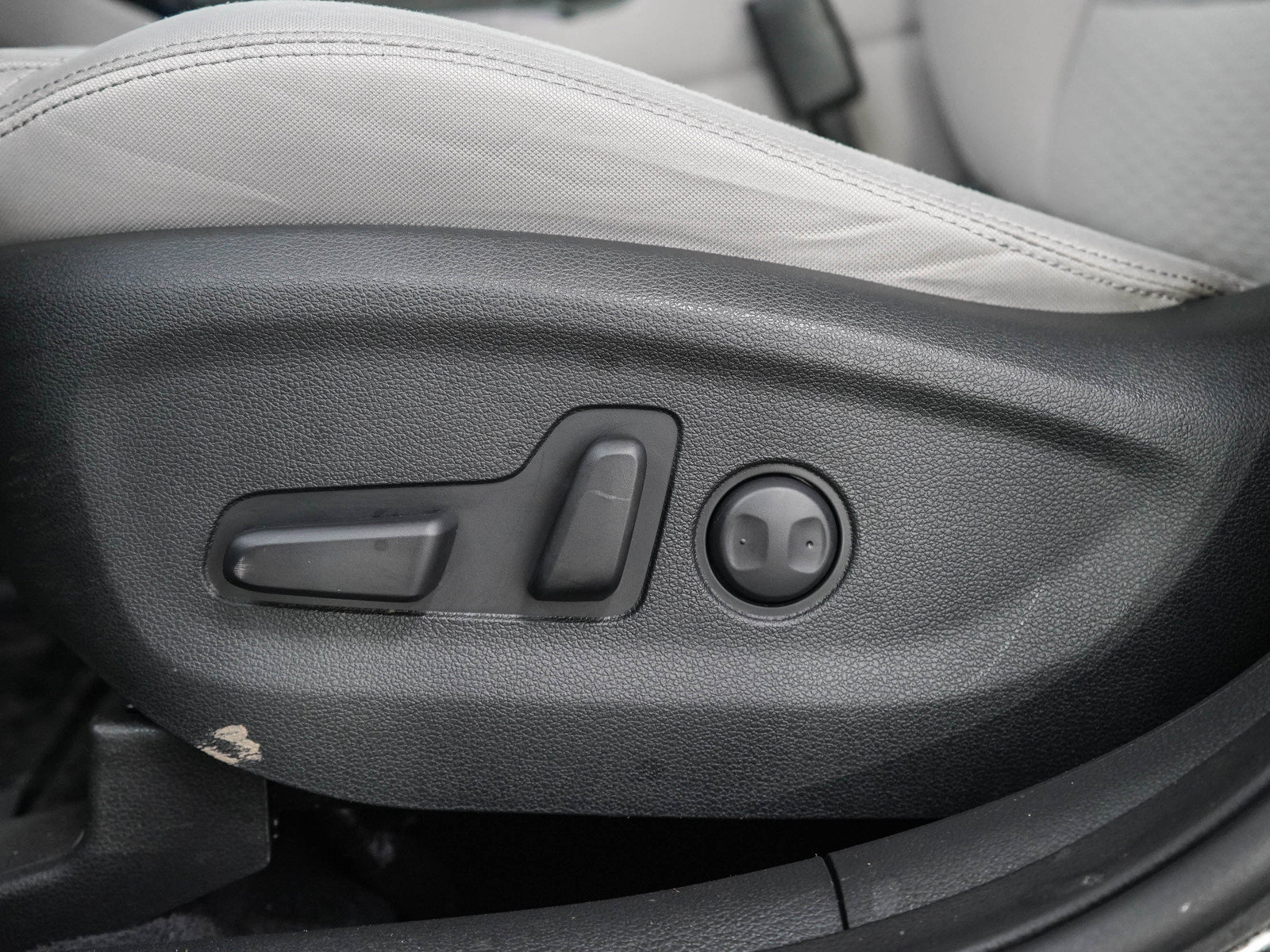 Used 2020 Hyundai Tucson Sport w/ Winter Weather Package AWD/4WD image 29