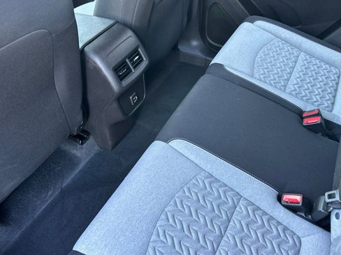 Used 2024 Chevrolet Equinox LS image 15