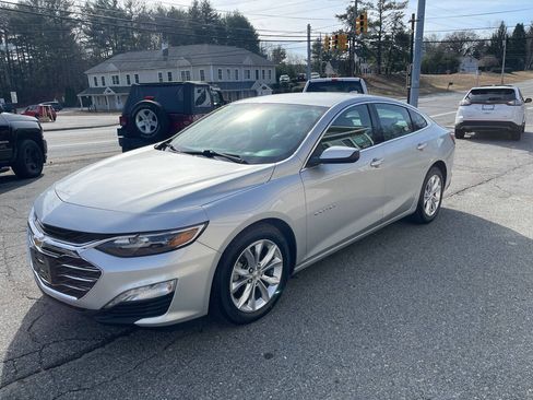 Used 2021 Chevrolet Malibu LT FWD image 3