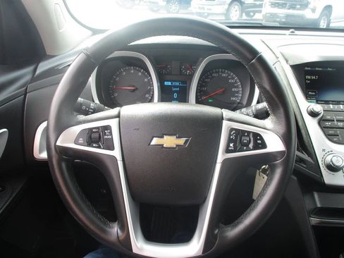 Used 2017 Chevrolet Equinox Premier w/ Enhanced Convenience Package AWD/4WD image 19