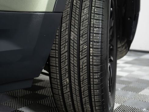 Used 2020 Land Rover Defender 110 S image 38