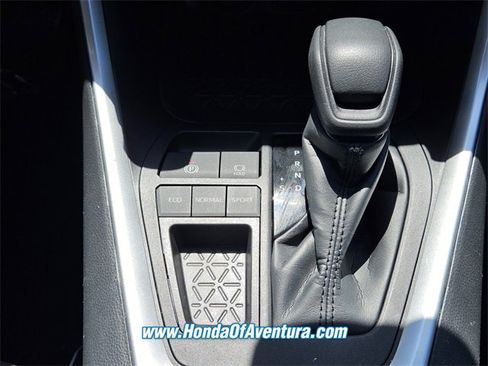 Used 2022 Toyota RAV4 XLE image 19