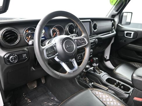 Used 2023 Jeep Gladiator Overland image 13