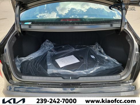 New 2026 Kia K4 FWD image 10