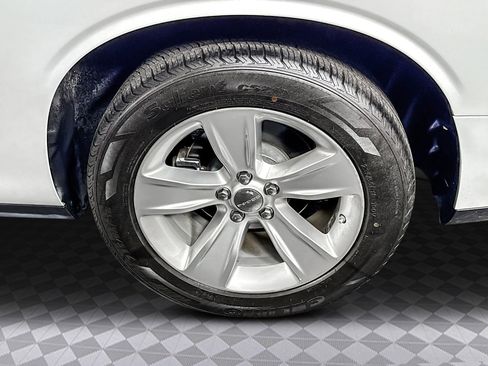 Used 2023 Dodge Challenger SXT image 35