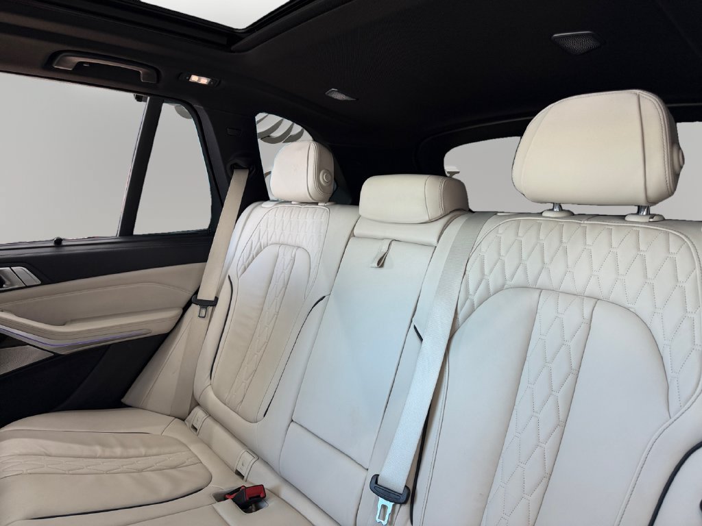 Used 2020 BMW X5 M50i w/ Executive Package AWD/4WD image 13