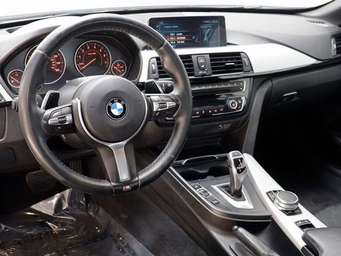 Used 2017 BMW 430i xDrive Convertible image 7