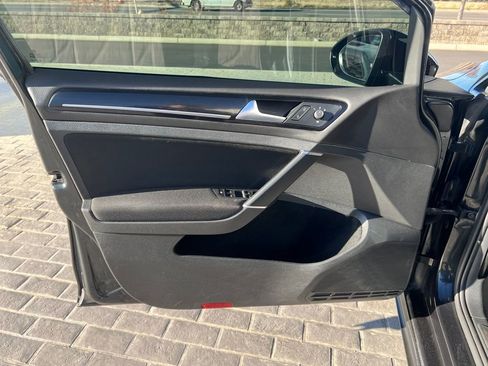 Used 2017 Volkswagen GTI Sport image 10