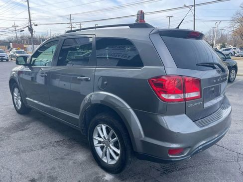 Used 2013 Dodge Journey SXT w/ Flexible Seating Group image 8