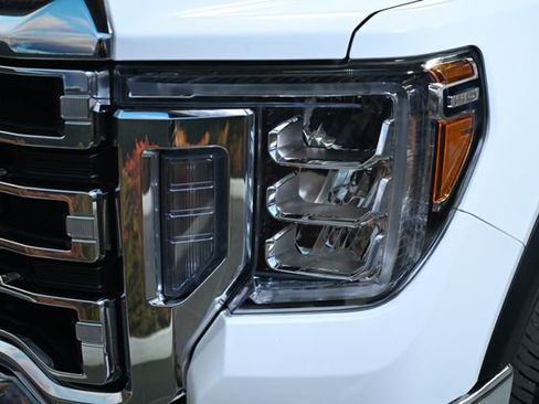 Used 2022 GMC Sierra 2500 SLT w/ SLT Convenience Package image 29