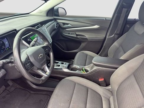 Used 2022 Chevrolet Bolt EUV LT w/ Comfort Package image 12