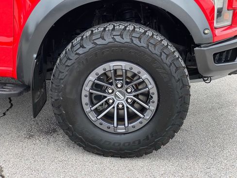 Used 2019 Ford F150 Raptor w/ Equipment Group 802A Luxury AWD/4WD image 31