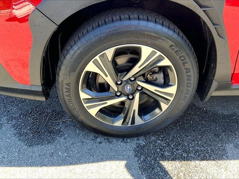 Used 2024 Subaru Crosstrek 2.0i Premium w/ Crosstrek Mirror Package AWD/4WD image 10