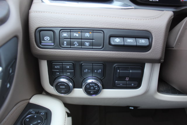 Used 2024 GMC Yukon XL Denali w/ Max Trailering Package AWD/4WD image 29