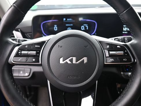 Used 2025 Kia Seltos S FWD image 19