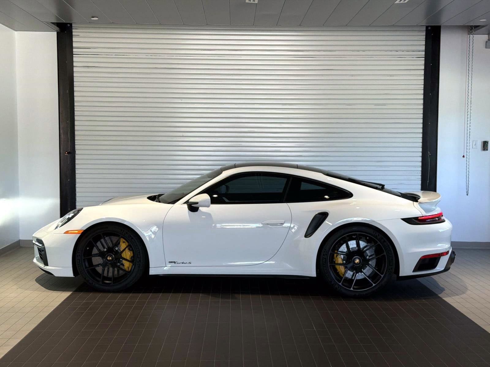 Used 2022 Porsche 911 Turbo S AWD/4WD image 2