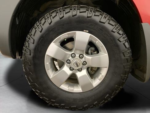 Used 2013 Nissan Xterra S image 19