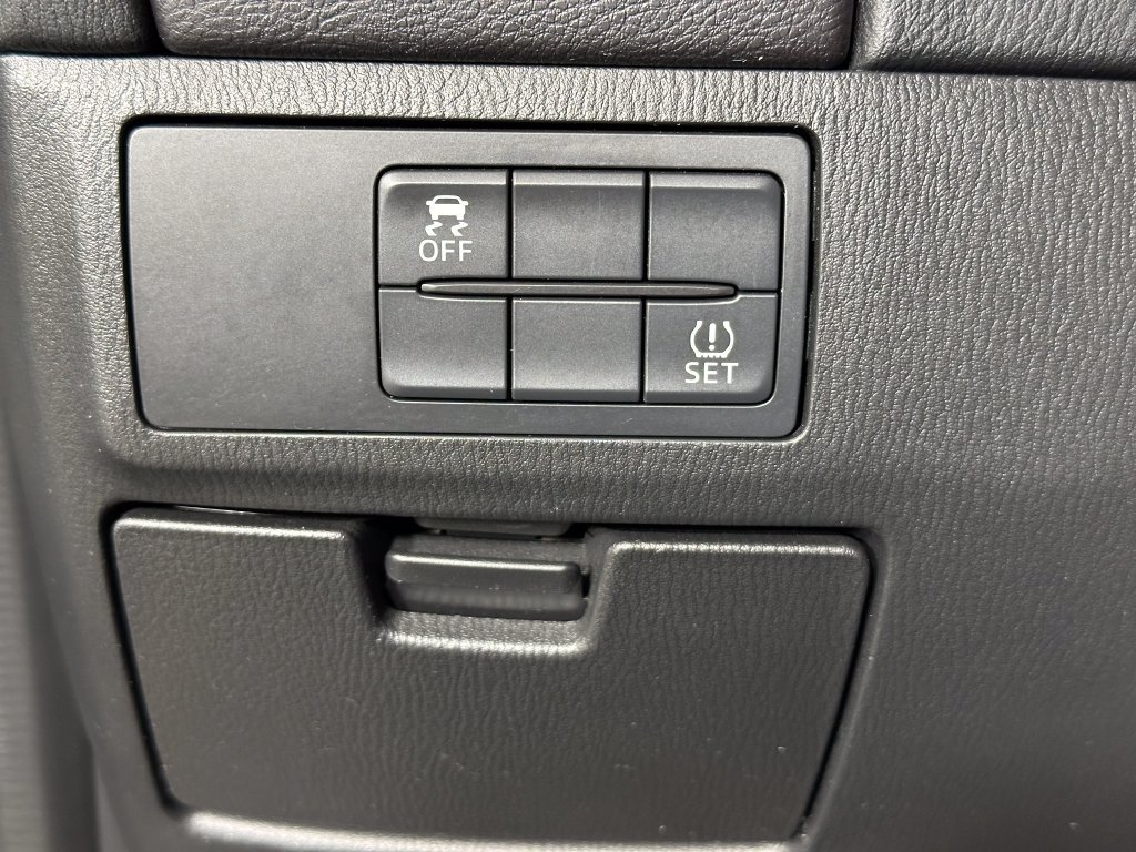 Used 2017 MAZDA MAZDA6 Sport FWD image 20