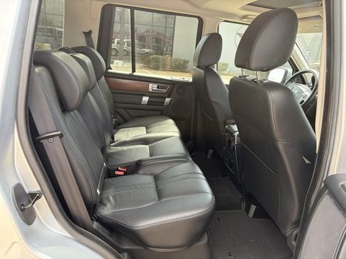 Used 2016 Land Rover LR4 AWD/4WD image 13