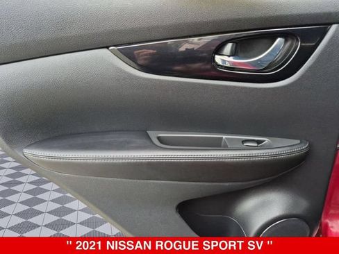 Used 2021 Nissan Rogue Sport SV w/ Technology Package AWD/4WD image 28