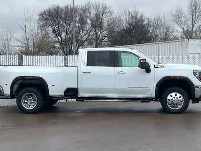 New 2026 GMC Sierra 3500 SLT w/ SLT Convenience Package
