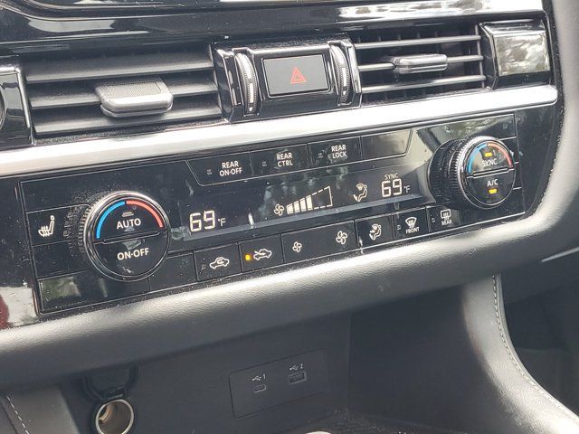 Certified 2022 Nissan Pathfinder SV w/ SV Premium Package AWD/4WD image 17