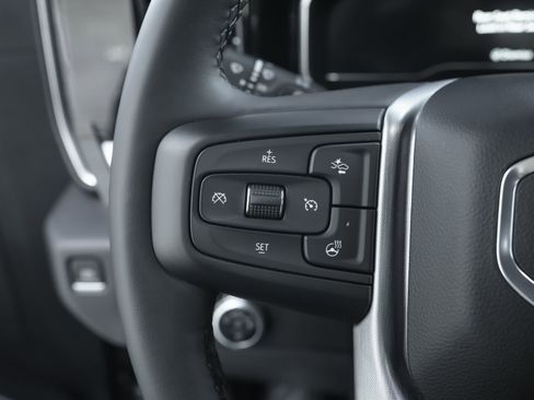 Used 2024 GMC Sierra 1500 Elevation image 18