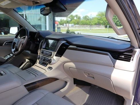 Used 2018 GMC Yukon Denali w/ Open Road Package AWD/4WD image 25