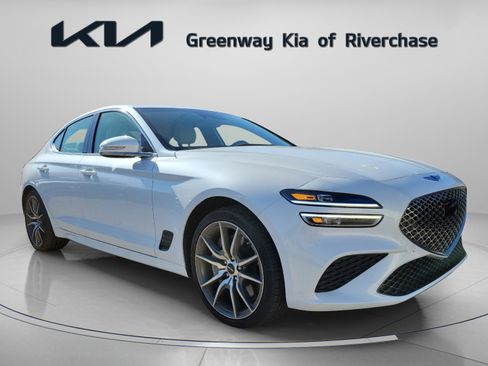 Used 2025 Genesis G70 2.5T image 1